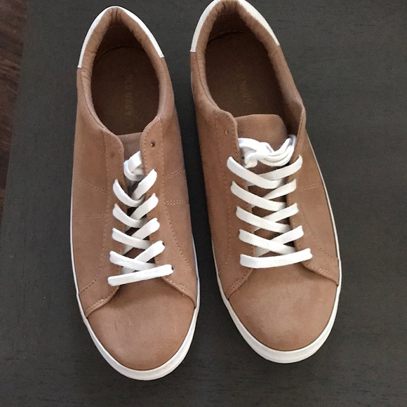 Old Navy Camel Shoes perfect spring shoe - Picture 1 of 4
